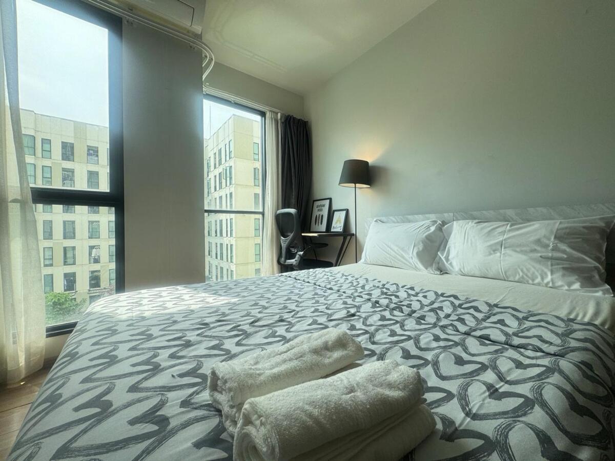 Unio Sukhumvit 72 Boutique Condo Ban Khlong Samrong Bagian luar foto