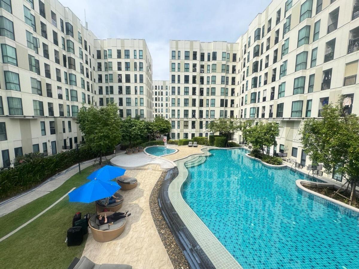 Unio Sukhumvit 72 Boutique Condo Ban Khlong Samrong Bagian luar foto