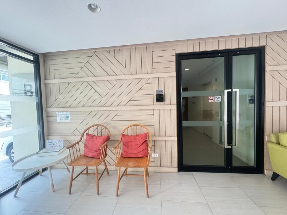 Unio Sukhumvit 72 Boutique Condo Ban Khlong Samrong Bagian luar foto